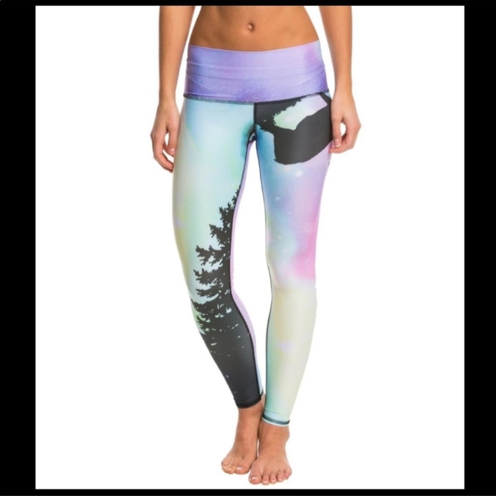 Teeki Northern Lights Hot Pants Yoga Leggings